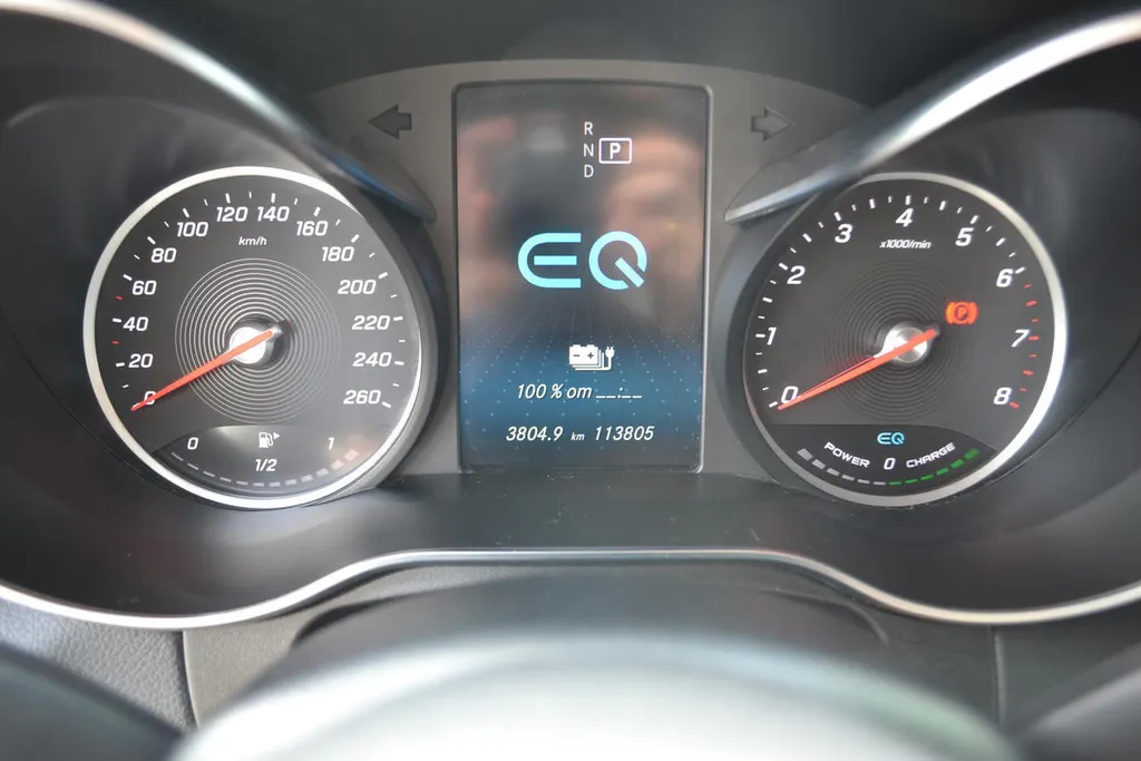 Mercedes-Benz GLC 300E AMG LINE 4MATIC|BURMESTER|NAVI|TREKHAAK