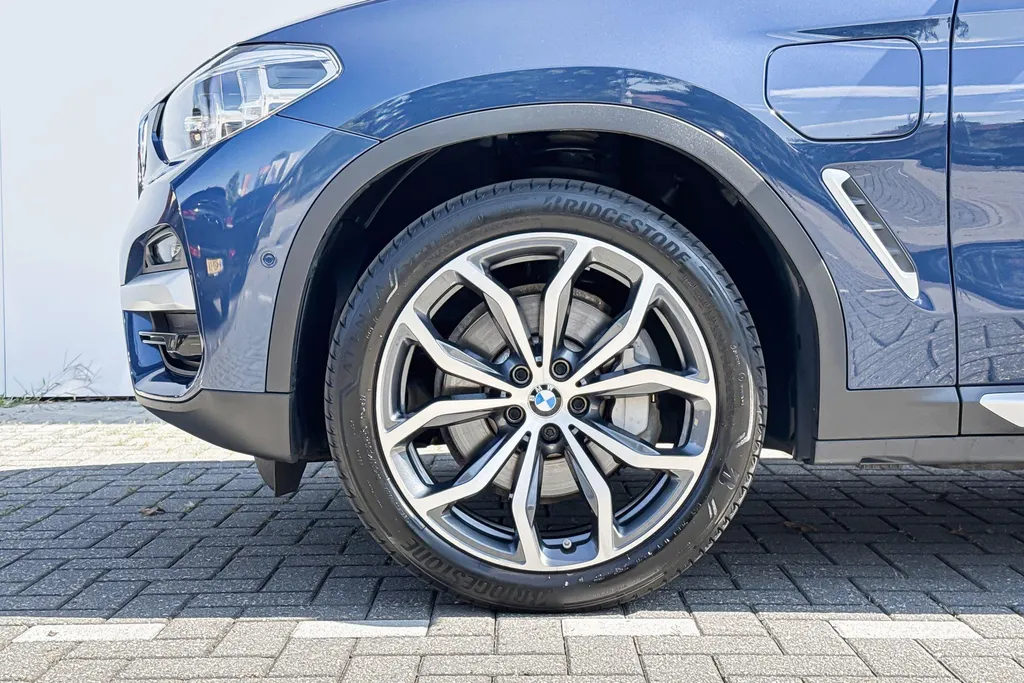 BMW X3 xDrive30e