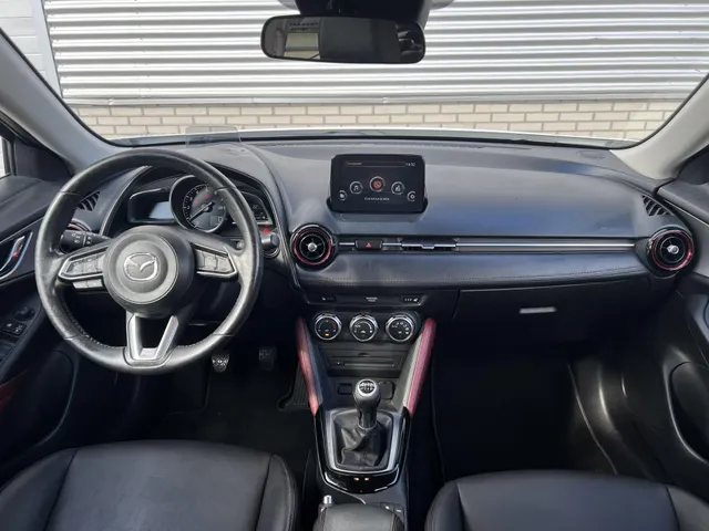 Mazda CX-3 2.0 SkyActiv-G 120 SkyLease GT | Trekhaak | Navigatie Full Map | Lederen Interieur | 18' LM Velgen | Head-up Display