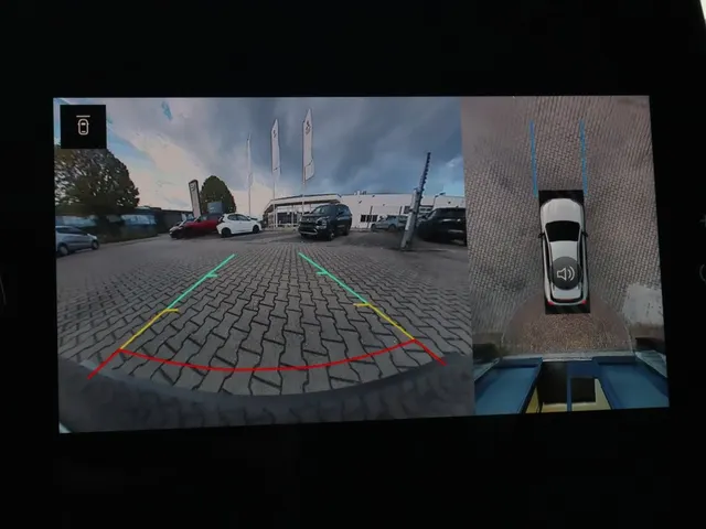 Mitsubishi Eclipse Cross Intense+ 87 kWh | Stuur/Stoel Verwarming | 360* Camera