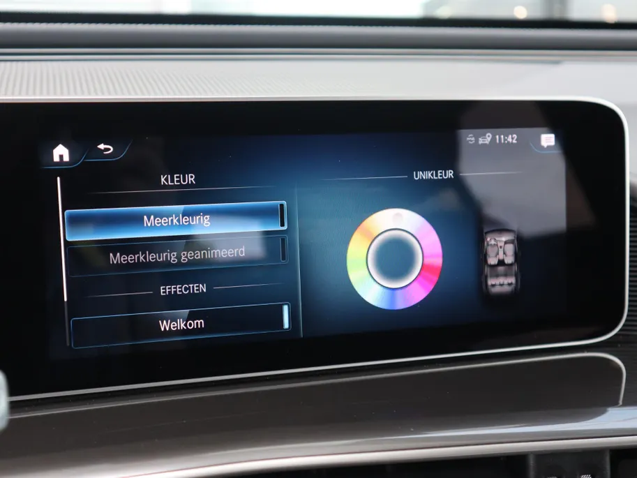 Mercedes-Benz EQC 400 4MATIC Business Solution AMG 80 kWh l Trekhaak l Keyless l Stoelverwarming