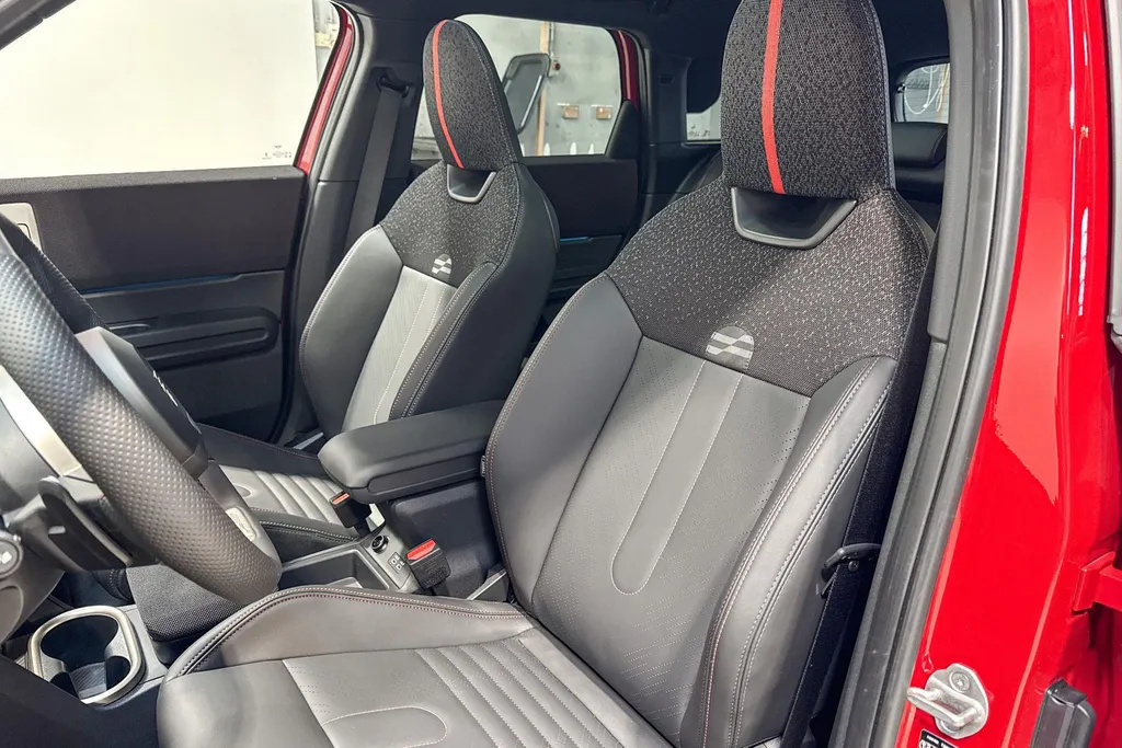 MINI Countryman Electric SE ALL4 John Cooper Works Pakket L