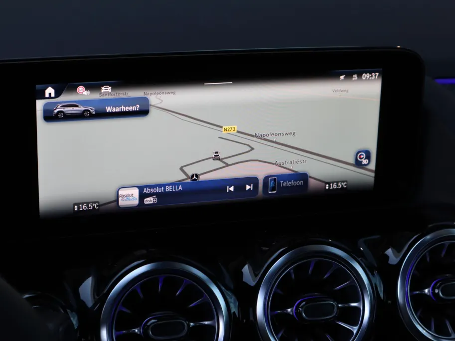 Mercedes-Benz GLA 180 AMG Line l Keyless l Achteruitrij camera l Stoelverwarming
