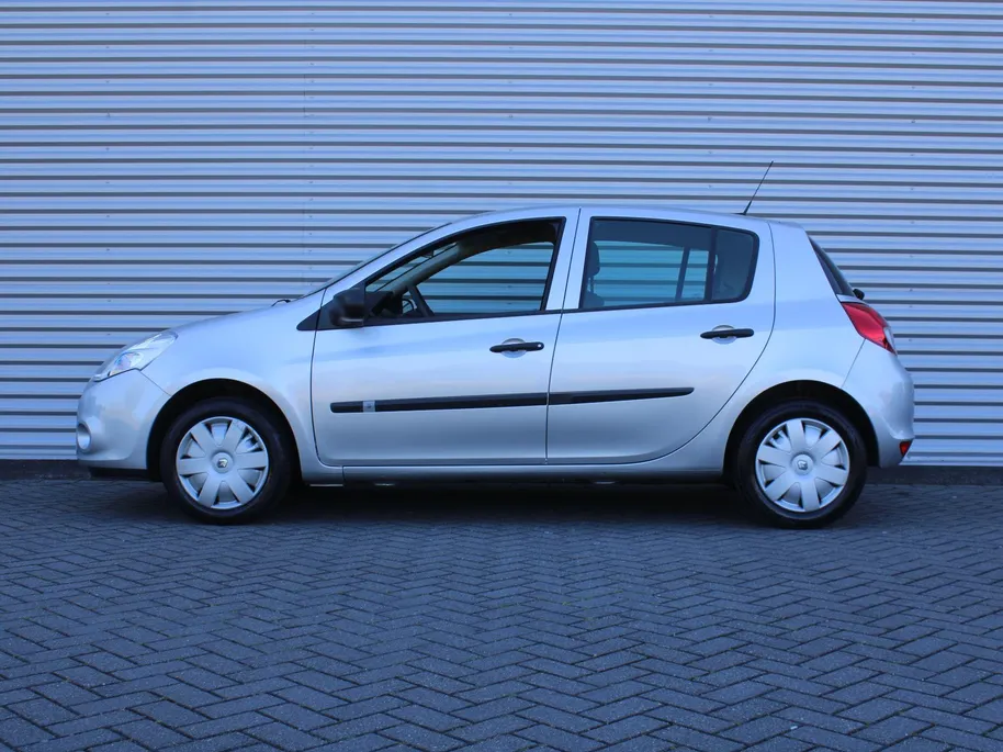 Renault Clio 1.2 Special Line | 5-Drs | Navi | Airco | Eerste eigenaar | Elek. ramen | Michelin Winterbanden |