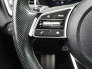 Kia ProCeed 1.5 T-GDi GT-Line | Trekhaak | Schuifdak | Stuur-/stoelverwarming | Camera | Dodehoek detectie | Telefoonlader | Cruise adapt. | 17' LM | LED |