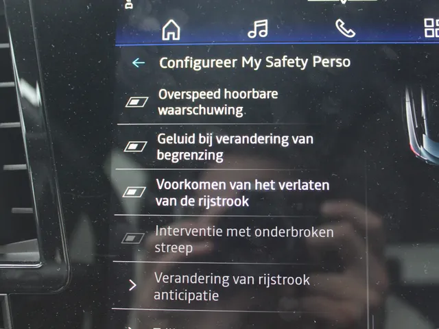 Renault Austral 1.2 E-Tech full hybride 200 PK Esprit Alpine | 4 jaar of 80000 km garantie | | Pack 360 camera | Pack Vision | Pack Ligt & Sound | 4 control |