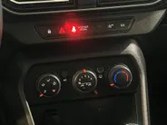 Dacia Sandero 100PK TCe ECO-G Expression | Airco | Apple CarPlay/Android Auto | Parkeersensoren | Armsteun | Cruise Control | Licht & Regen Sensor | LED Koplampen |