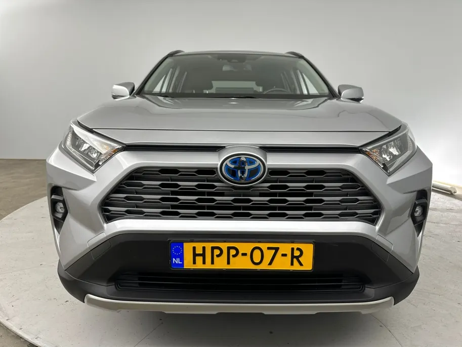Toyota RAV4 2.5 Hybrid AWD Dynamic | Trekhaak | 18'' L.M. Velgen | Elektrische Achterklep