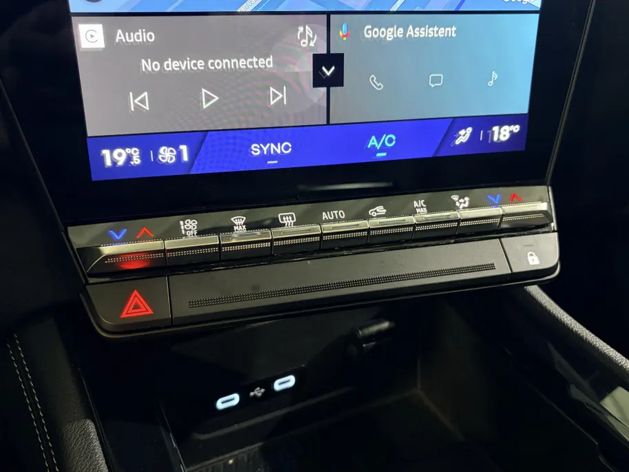 Renault Espace 200PK E-Tech Full Hybrid Techno 7p. Automaat | Google Built-In | Apple Carplay/Android Auto | Vast Glazen Panoramadak | Cruise Control Adaptief | Climate Control | USB-C | Electrische Achterklep | Camera | Parkeersensoren | Lichtmetalen Velgen | LED Lampe