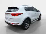 Kia Sportage 1.6 GDI DynamicLine | Dealer Onderhouden | Stoelverwarming voor en achter | camera | Navigatie | Cruise Control | LM Velgen 17' | Lader | 12 Maanden BOVAG Garantie |