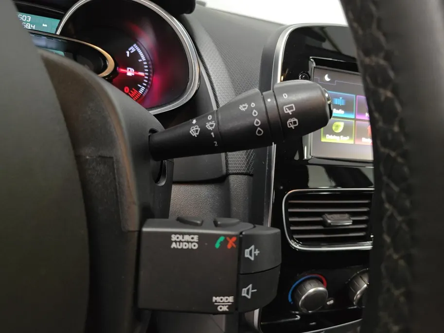 Renault Clio Estate 1.2 TCe Zen AUTOMAAT NAVI AIRCO CRUISE CONTROLE LM VELGEN PARKEERSENSOREN ZEER MOOIE AUTO