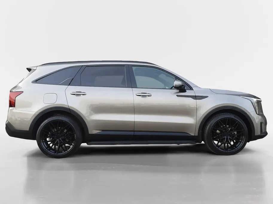 Kia Sorento 1.6 T-GDi Plug-in Hybrid 4WD ExecutiveLine 7p | Black Pack | Stoel verwarming en ventilatie | Panorama schuifdak | Sidebars | Lichtmetalen velgen 21inch | Lederen bekleding | Elektrisch bedienbare voorstoelen |