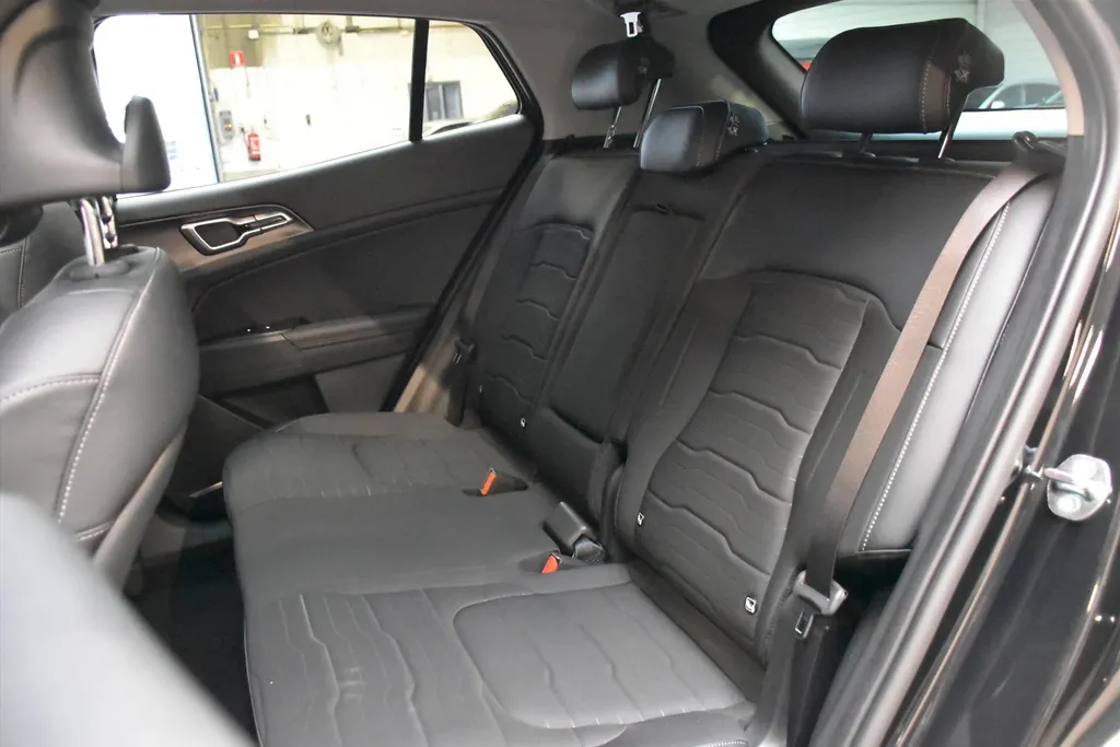 Kia Sportage 1.6 T-GDi 239pk Hybrid AT6 DynamicPlusLine NIEUW -VOORRAAD ACTIE DIRECT LEVERBAAR