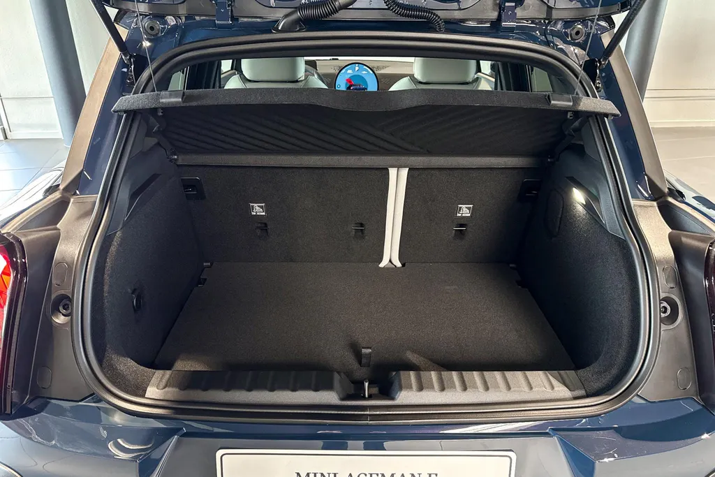 MINI Aceman SE Classic M 54.2 kWh