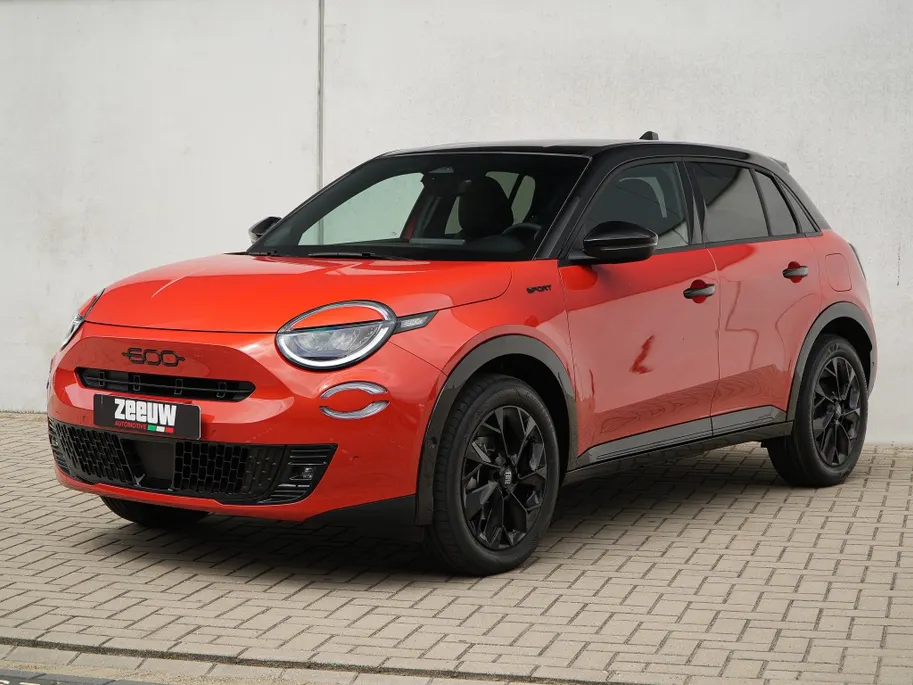 Fiat 600e Sport 54 kWh | Carplay | Camera | Winter | 18'