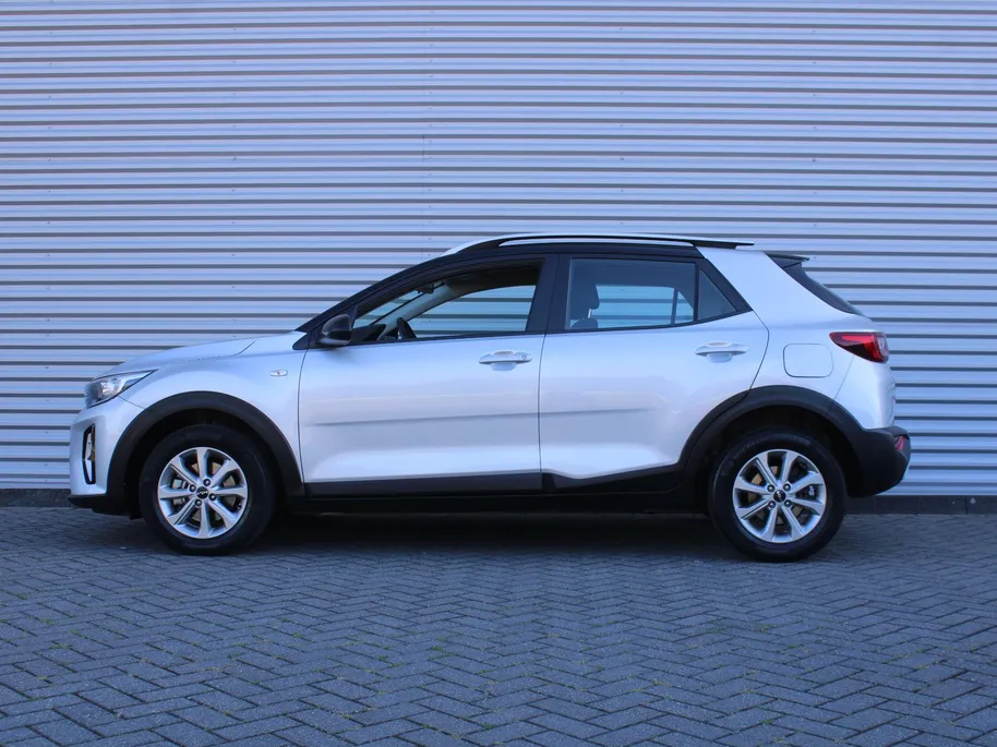 Kia Stonic 1.0 T-GDi MHEV DynamicLine | Navi | Clima | Cruise | Camera | 15' LM | Parkeersensor achter |