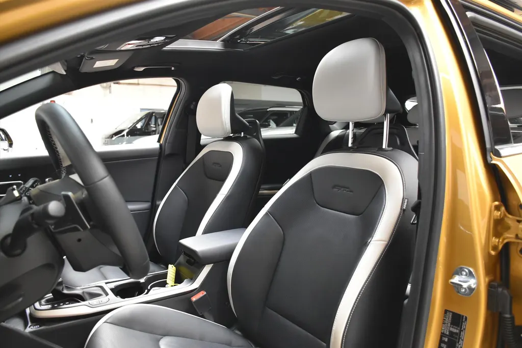Kia K4 1.0 T-GDi MHEV 115pk DCT7 GT-PlusLine