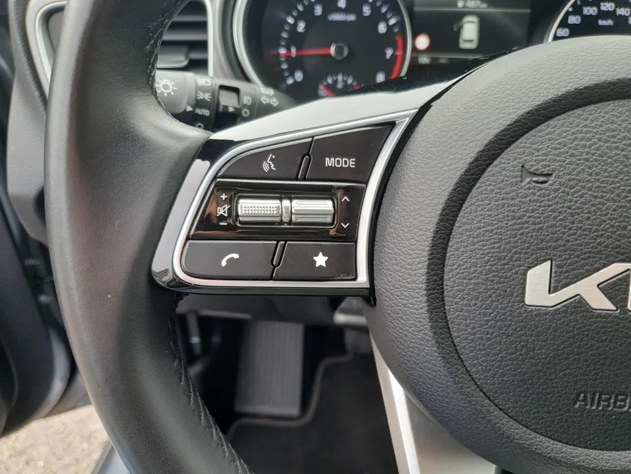 Kia Ceed Sportswagon 1.5 T-GDi DynamicLine | Navigatie | Camera | Apple Carplay / Android Auto | Parkeersensoren achter | Climate control |