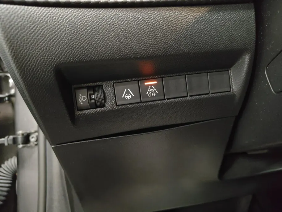 Peugeot 208 1.2 PureTech Allure AUTOMAAT NAVI AIRCO CAMERA APPLE CARPLAY ANDROID AUTO DEALER ONDERHOUDEN 5 DEURS ZEER MOOIE AUTO