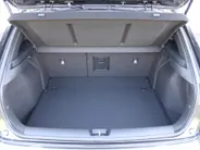 Kia K4 1.0 T-GDi MHEV GT-Line Launch Edition (pano) | Stuur-/stoelverwarming | Camera | LED | 17' LM | Elek. stoel | Draadloze telefoonlader |