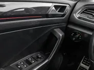 Volkswagen T-Roc 1.5 TSI 150pk DSG Sport Apple/Android Car Play · Elek. Achterklep · Stoelverwarming · Cruise Control · Navigatie ·