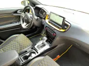 Kia XCeed 1.6 GDi PHEV DynamicPlusLine STOELVERWARMING | NAVI | LM VELGEN | TREKHAAK