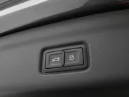 Audi Q6 e-tron S edition performance 100 kWh 306pk · SOH 97,9% · Panoramadak · 360 Camera · Inklap. Trekhaak · Luchtvering · B&O Sound · Head-Up Display · Garantie t/m 15-03-2031 of 100.000km