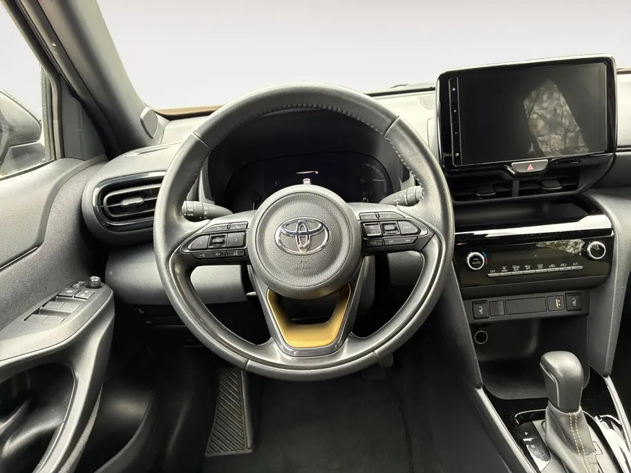 Toyota Yaris Cross 1.5 Hybrid Explore TREKHAAK | LM VELGEN | NAVI