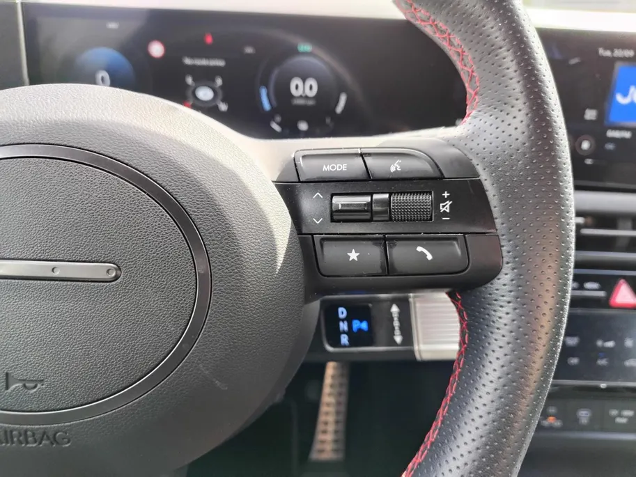 Hyundai Tucson 1.6 T-GDI PHEV N Line | Als nieuw! | Vol opties! | Climate Control | Incl. 12 maanden garantie, APK, Onderhoudsbeurt etc. Premiumpakket gratis! |