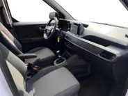Ford Tourneo Courier 1.0 EcoBoost | Apple Carplay/Android Auto | Navigatie | Camera | Climate Control | Parkeersensoren | Stuurbediening | Hoge Instap