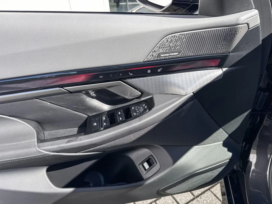 BMW i5 Sedan eDrive40