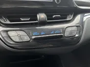 Toyota C-HR 1.8 Hybrid 122pk CVT Active Clima / Cruise / Navi