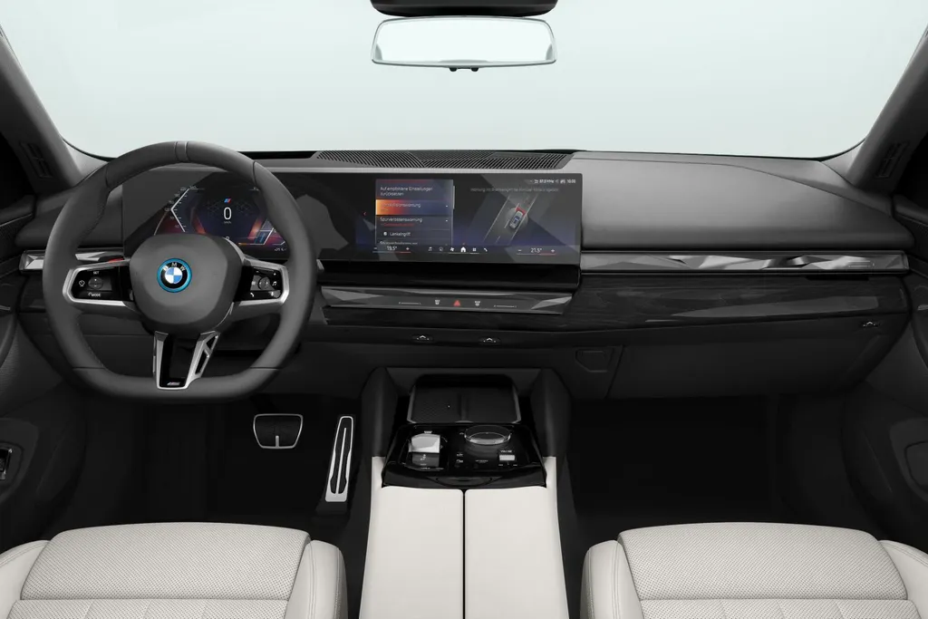 BMW i5 Touring eDrive40 84 kWh