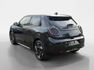 Nissan Micra 52 kWh EVOLVE A/T | NISSAN MORE 10 JAAR GARANTIE | 5000 EURO KORTING | Direct leverbaar | Nieuw model | EV | Vol met luxe |