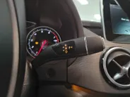Mercedes-Benz B-Klasse 180 Ambition AUTOMAAT NAVI TREKHAAK LM VELGEN SCHUIFKANTELDAK HOGE INSTAP CRUISE CONTROLE PARKEERSENSOREN XENON VERLICHTING ZEER MOOIE AUTO