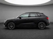 Audi Q3 35 TFSI 150pk S edition · Apple/Android Car Play · 20'' Lichtmetalen Velgen · Elek. inklapbare buitenspiegels · Audi Sound · Virtual Cockpit · Garantie t/m 16-01-2027 of 100.000km