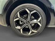 Kia Niro 1.6 GDi PHEV DynamicPlusLine | Apple Carplay / Android Auto | Navigatiesysteem | Stoel  + Stuurverwarming | Elektrisch Schuif / Kanteldak | Licht + Regensensor | Parkeersensoren Voor + Achter | ParkeerCamera  Achter | Elektrisch Bedienbare Achterklep | 18