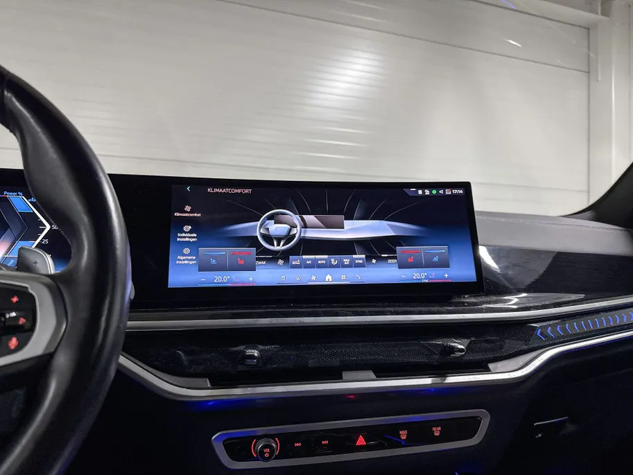 BMW X5 xDrive50e Launch Edition