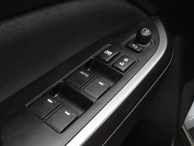 Suzuki Vitara 1.4 BoosterJet Style Hybrid AdaptiveCruise | Leder | Carplay