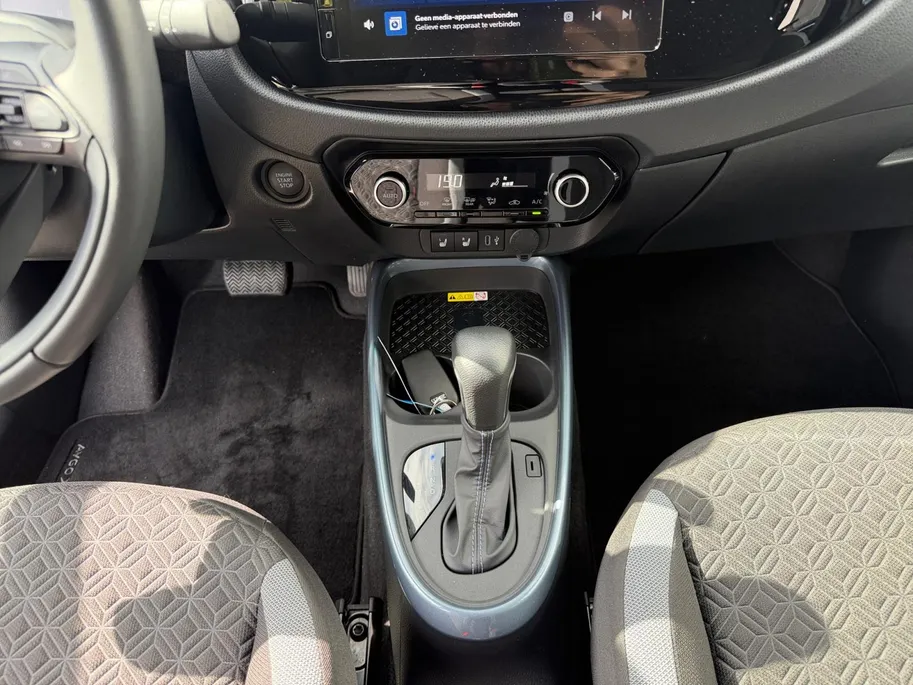 Toyota Aygo X 1.0 VVT-i S-CVT Envy