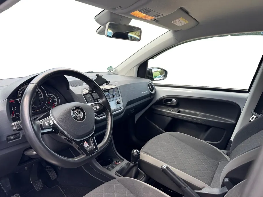 Volkswagen up! 1.0 TSI BMT cross up! | Parkeercamera | Stoel + Stuurverwarming | Climate control | Bluetooth | Lm-velgen