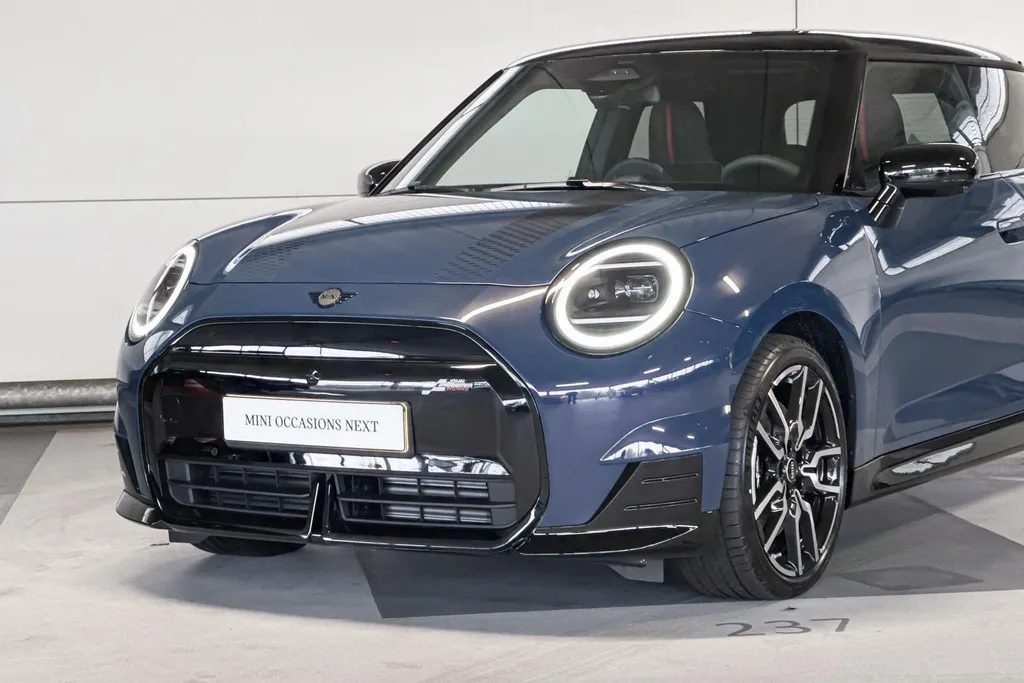 MINI Cooper 3-deurs Electric Cooper SE John Cooper Works L 54.2 kWh