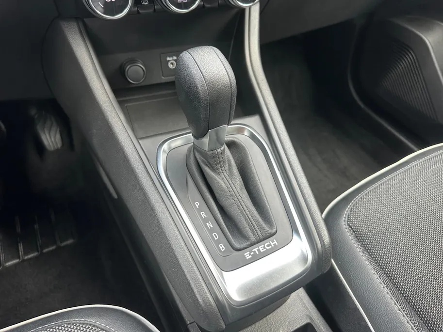 Renault Captur 1.6 E-Tech Hybrid 145 Intens | Automaat | Apple Carplay & Android Auto | Camera | Parkeersensoren | LMV | Cruise & Climate Control | 12 Maanden BOVAG Garantie
