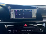 Kia Niro 1.6i Hybrid DynamicLine | Zeer nette auto | Cruise Control Adaptief | LM Velgen 16 ' | Carplay | File Assistent | Camera | Metallic lak | Fabrieksgarantie t/m 17-5-2032 | NAP