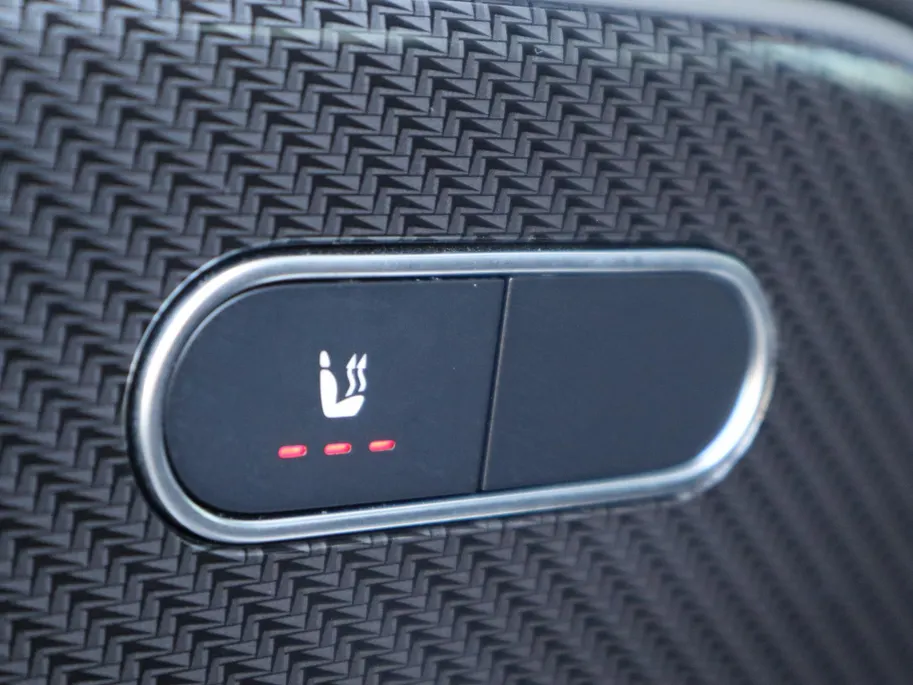Mercedes-Benz B-Klasse 180 Business Solution AMG l Stoelverwarming l Ambiente verlichting l Achteruitrij camera