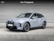 BMW iX xDrive45 101 kWh