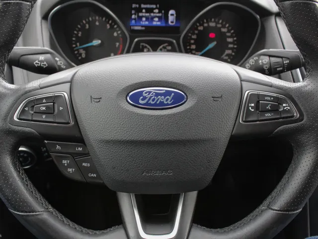 Ford Focus 1.5 ST-Line | Navi | Clima | Park sens | Trekhaak