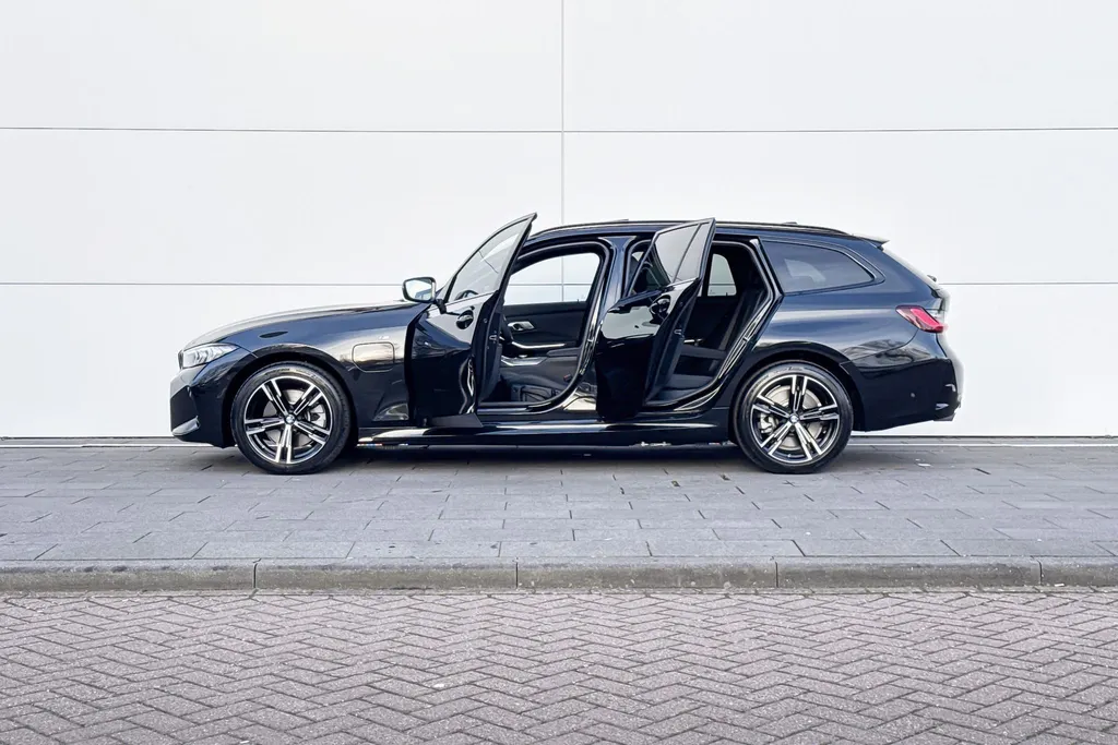 BMW 3 Serie Touring 330e