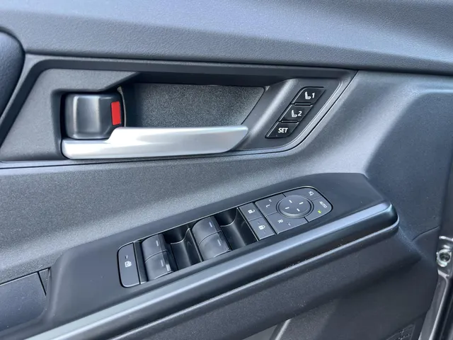 Subaru Outback E-Outback 4E-xperience+ 74.7 kWh | Meest Luxe Uitvoering | Panorama Dak | Stoel Ventilatie | Prijs Incl. Metallic Lak | Demonstratie Voertuig