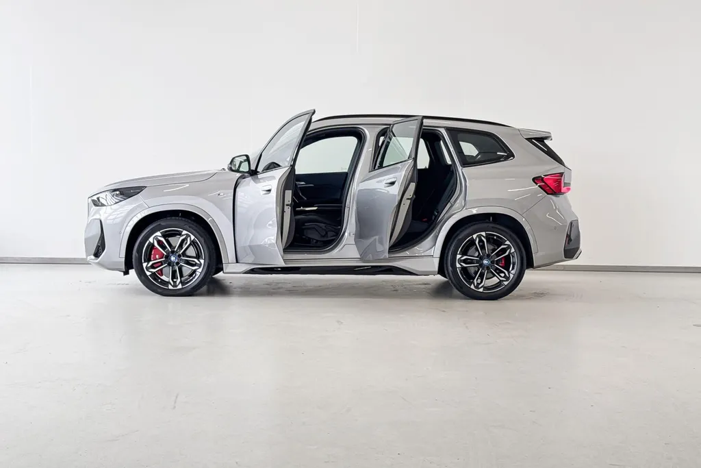 BMW iX1 eDrive20 M Sportpakket Pro